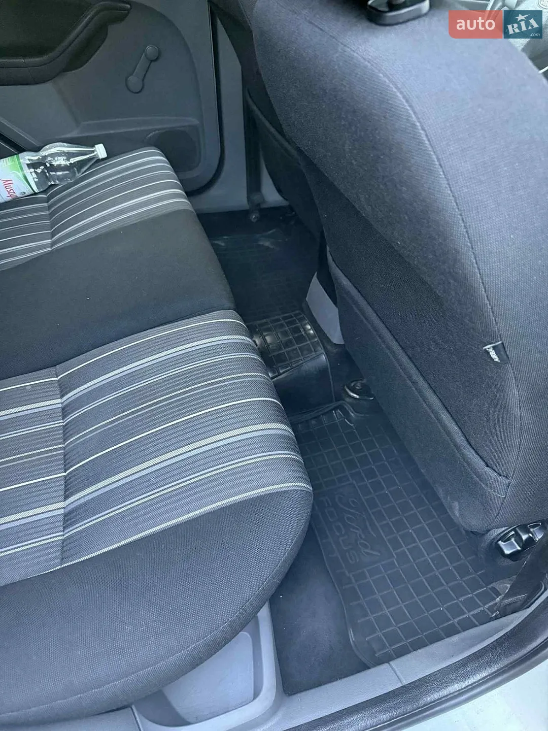 2010 Ford Focus - мініатюра 15