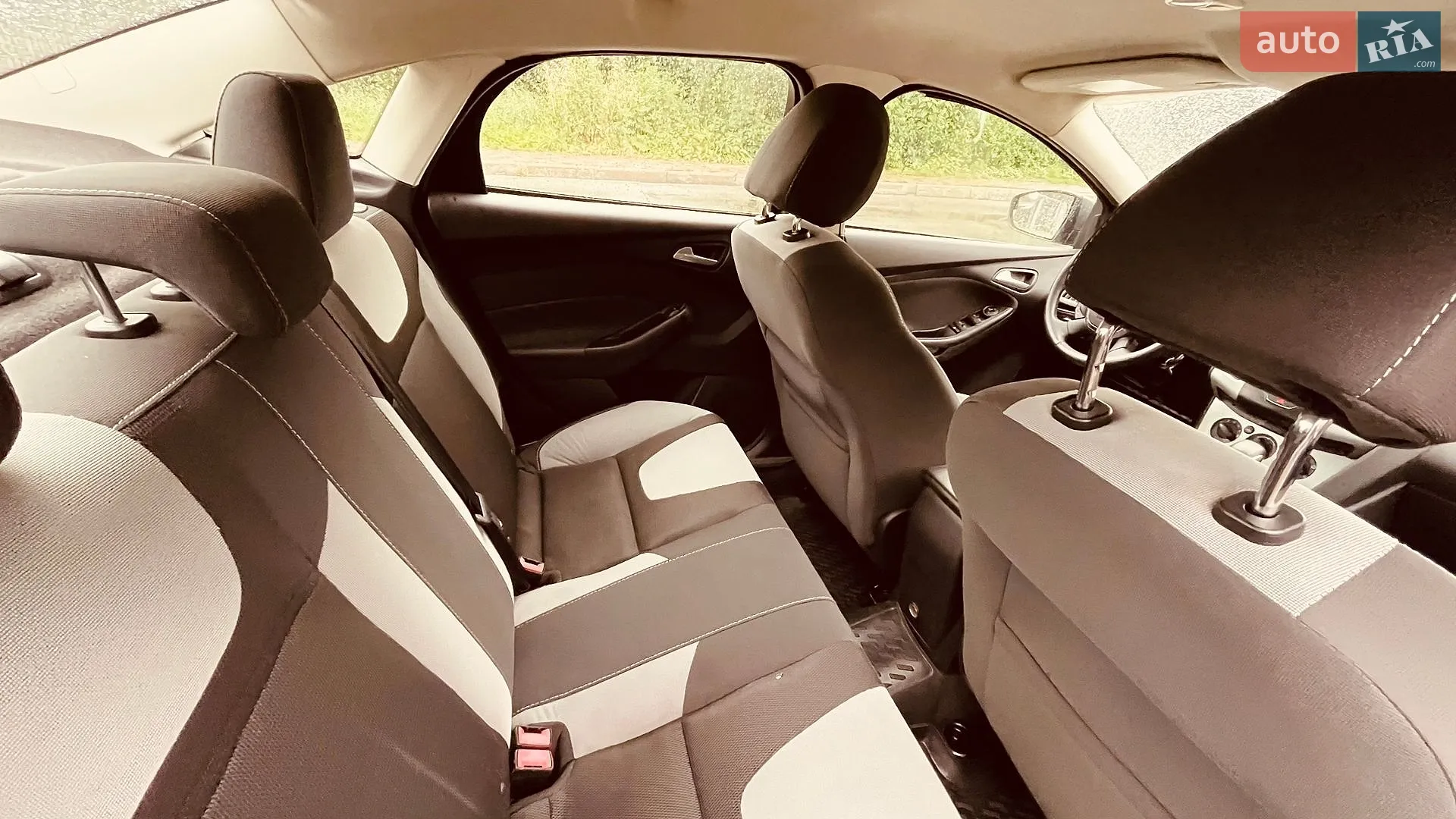 2013 Ford Focus - мініатюра 16