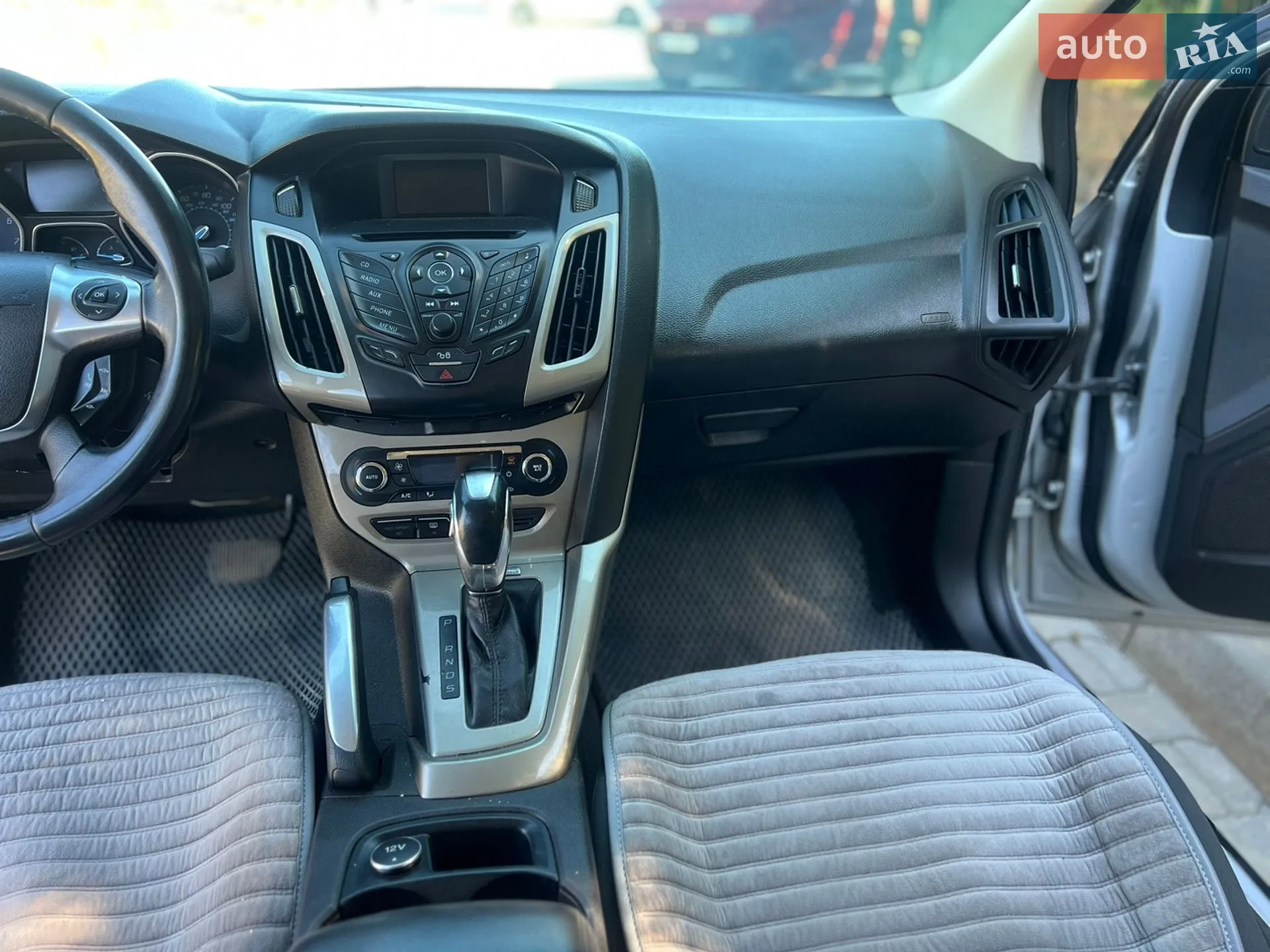2012 Ford Focus - мініатюра 9