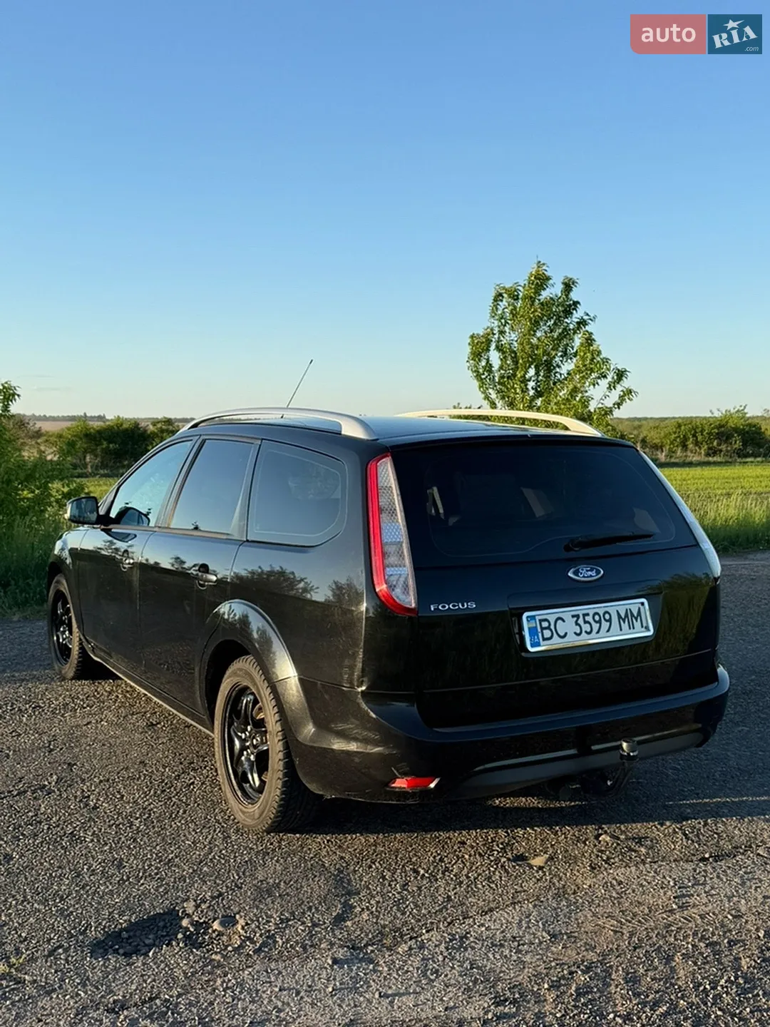 2010 Ford Focus - мініатюра 8