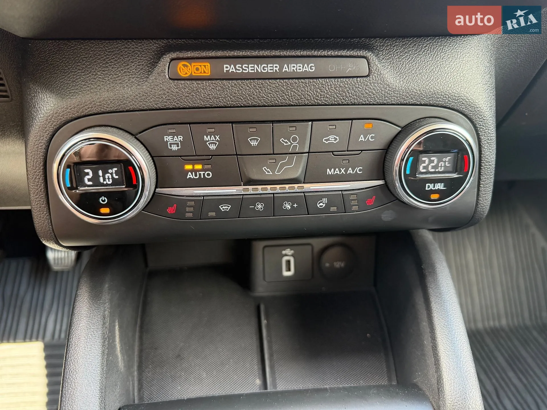 2020 Ford Focus - мініатюра 27