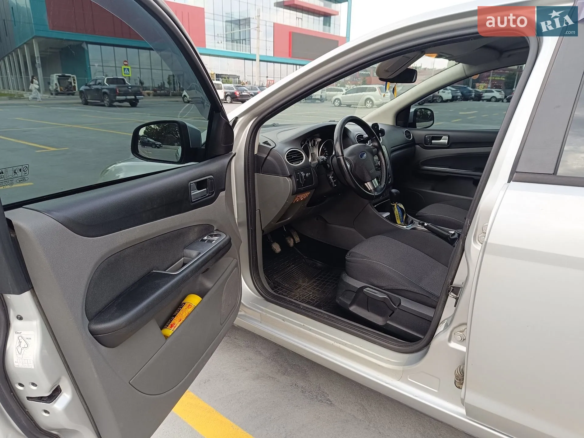2010 Ford Focus - мініатюра 9
