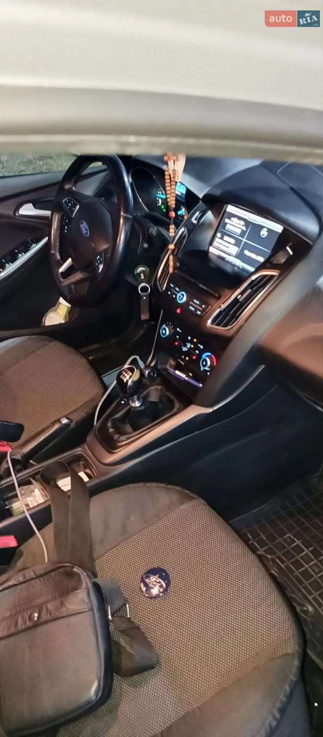 2015 Ford Focus - мініатюра 40