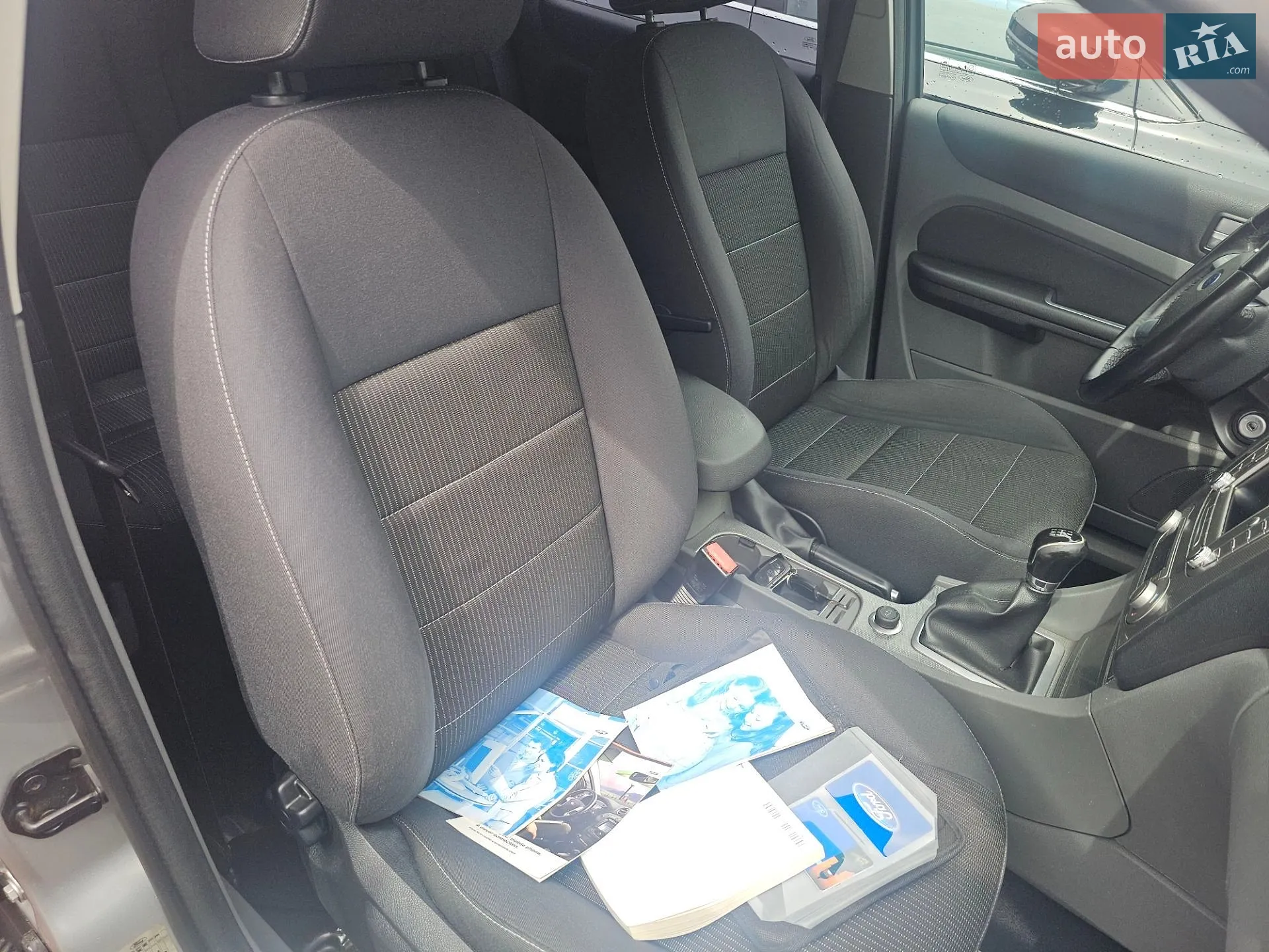 2010 Ford Focus - мініатюра 23