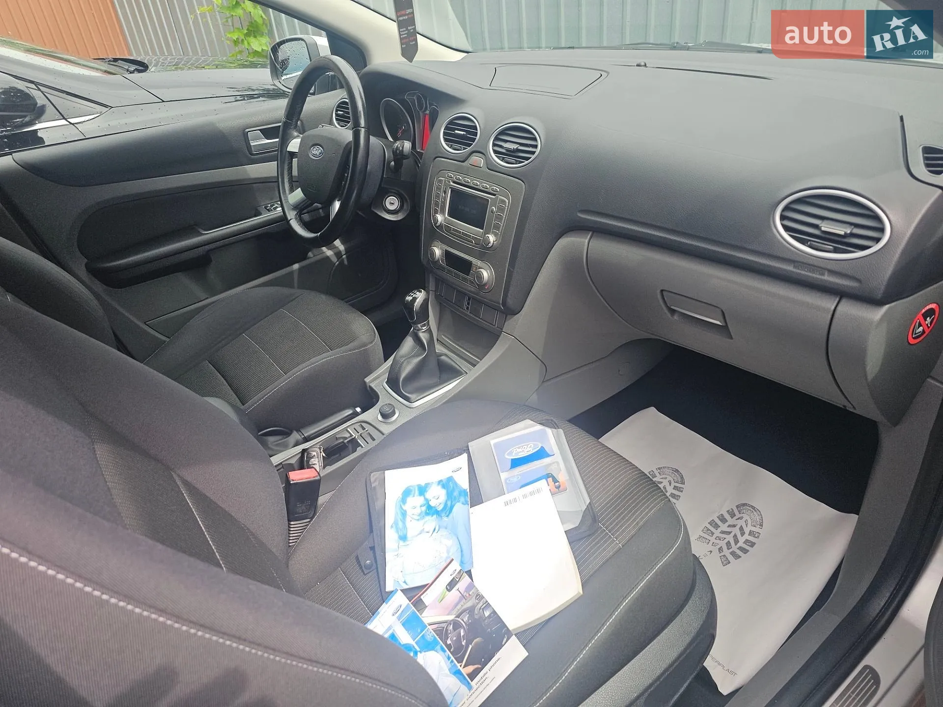 2010 Ford Focus - мініатюра 21
