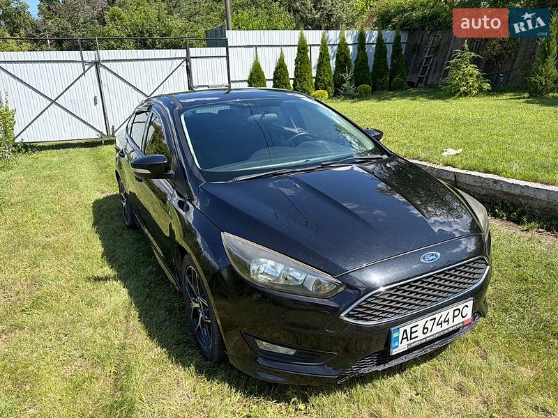 Седан Ford Focus 2015 в Днепре фото 2 Седан Ford Focus 2015 в Днепре