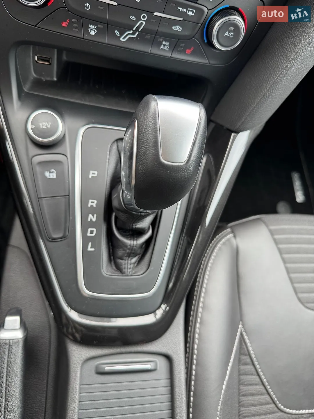 2018 Ford Focus - мініатюра 18