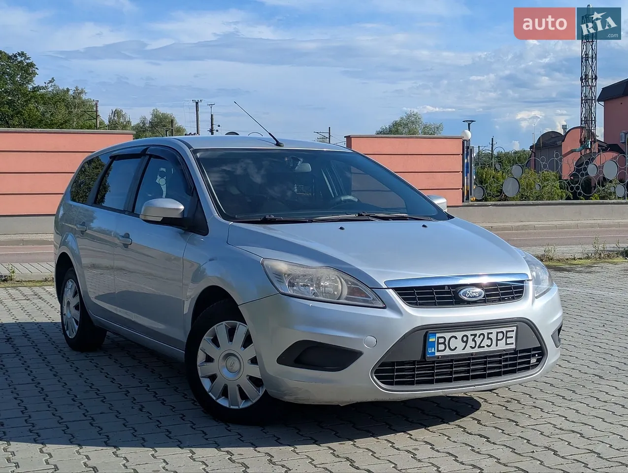 2010 Ford Focus - мініатюра 16