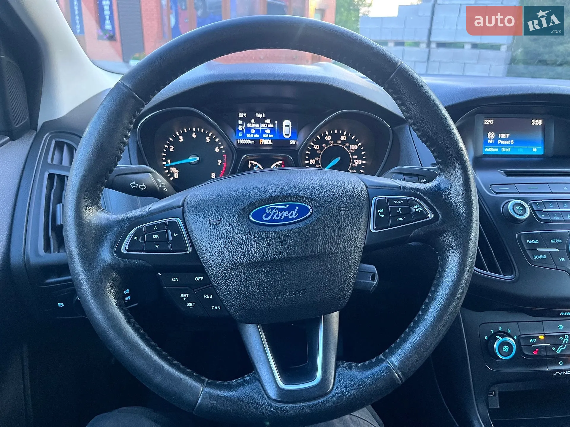 2015 Ford Focus - мініатюра 16
