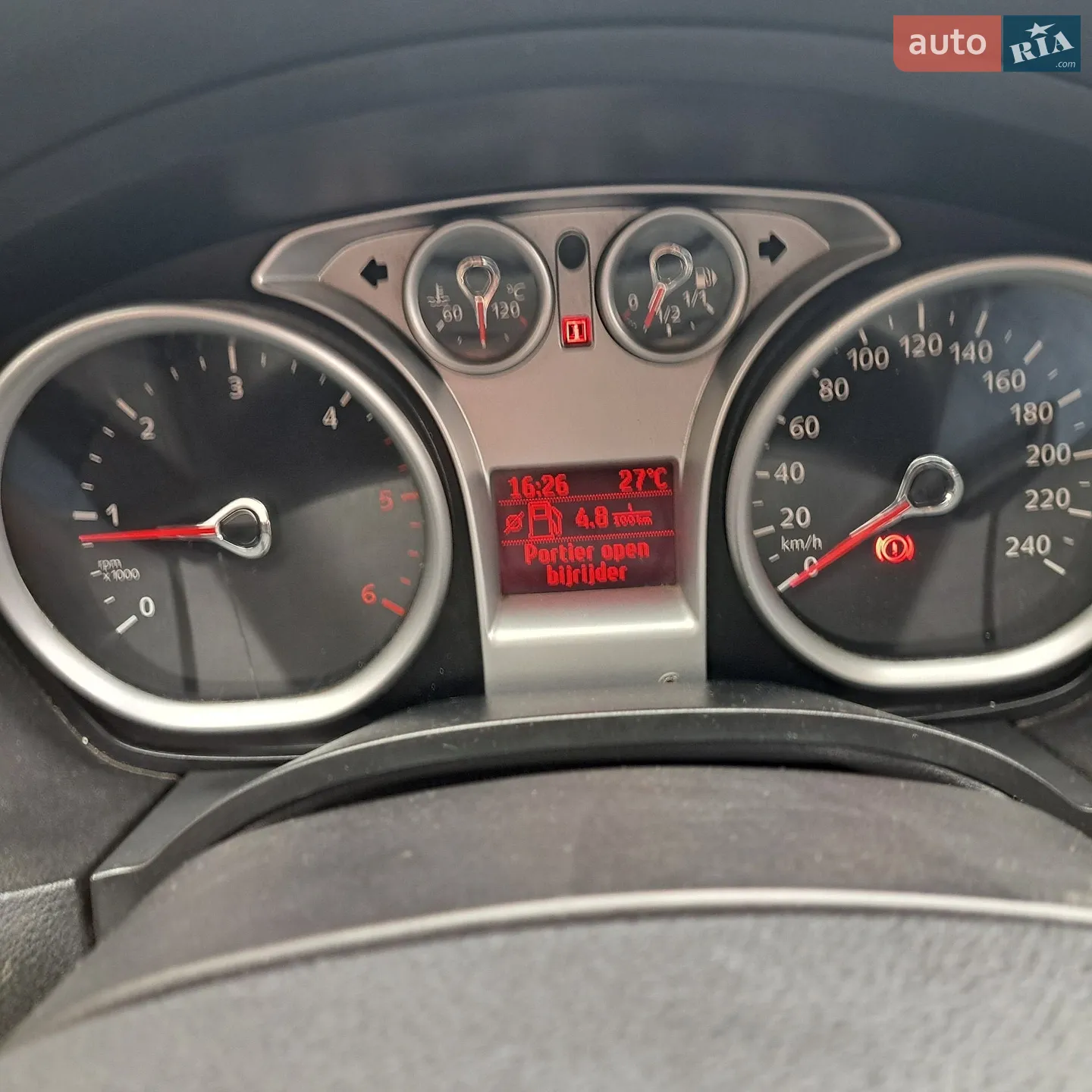 2010 Ford Focus - мініатюра 27