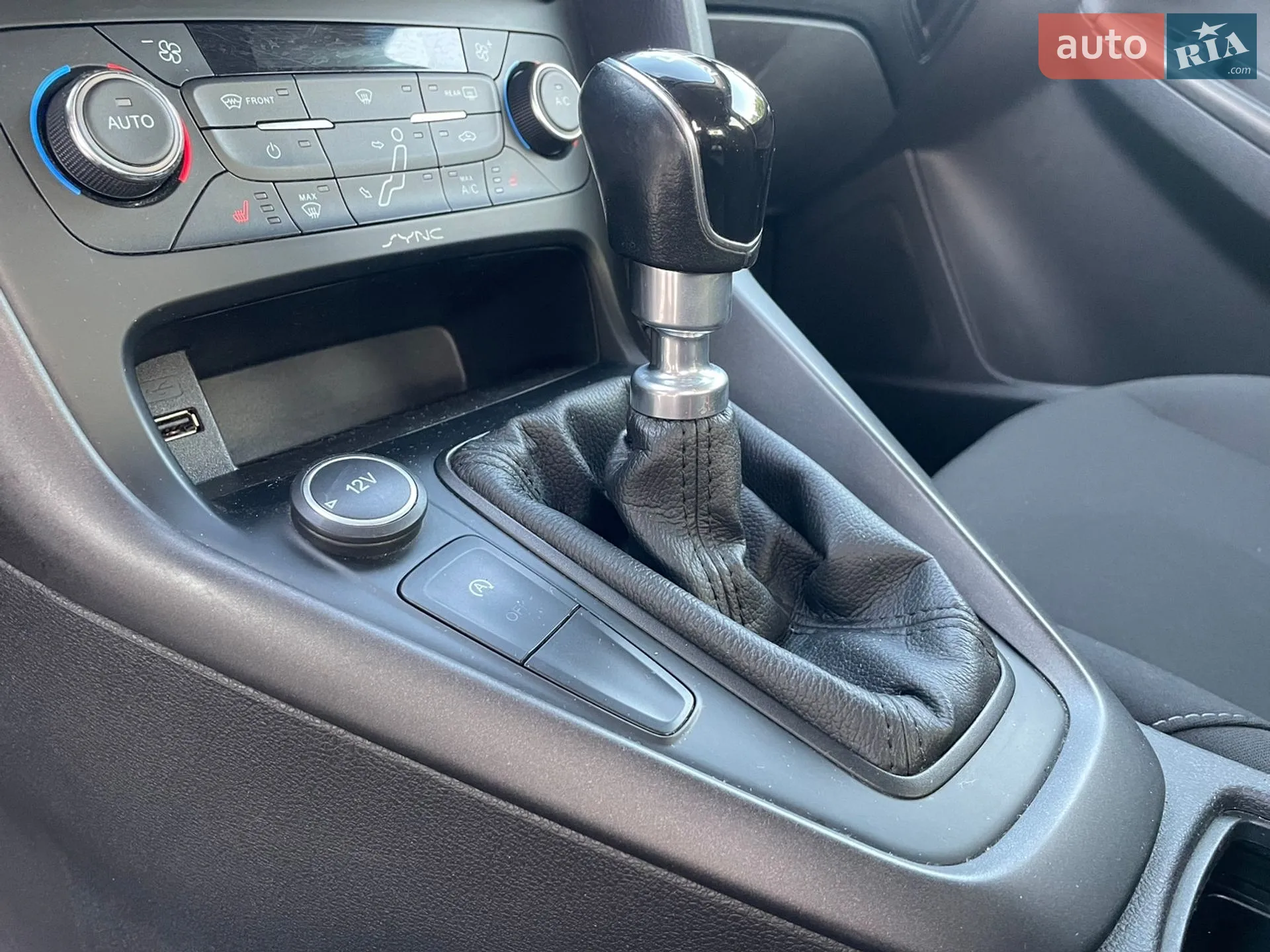 2015 Ford Focus - мініатюра 19
