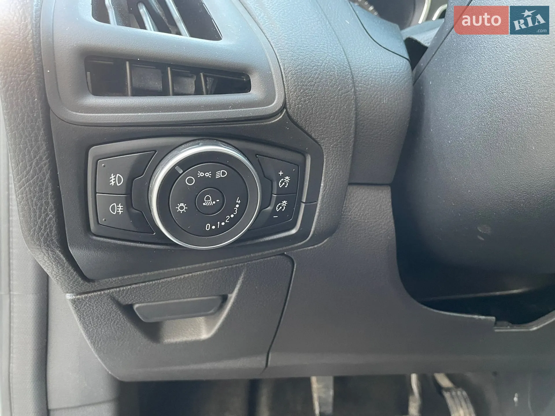 2015 Ford Focus - мініатюра 26