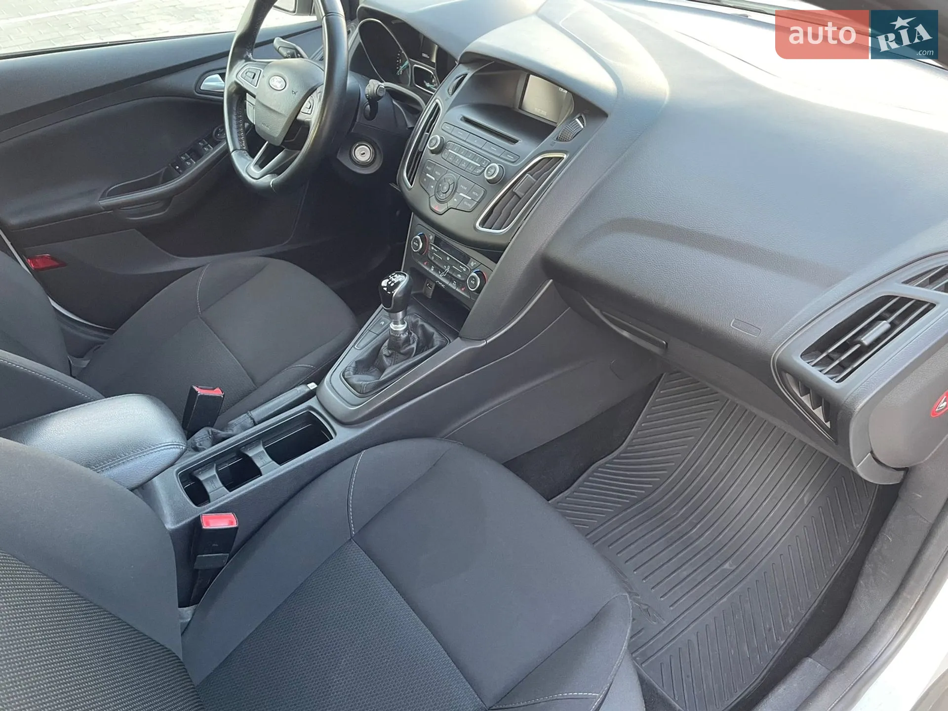 2015 Ford Focus - мініатюра 27