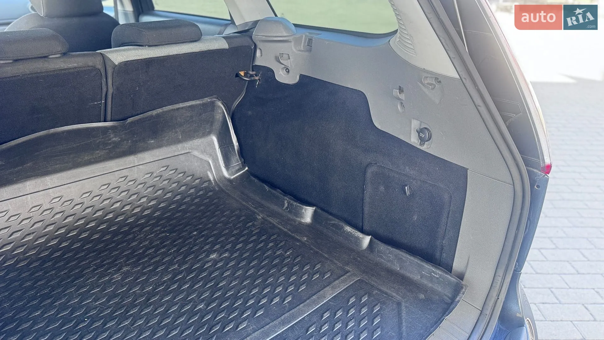 2010 Ford Focus - мініатюра 21