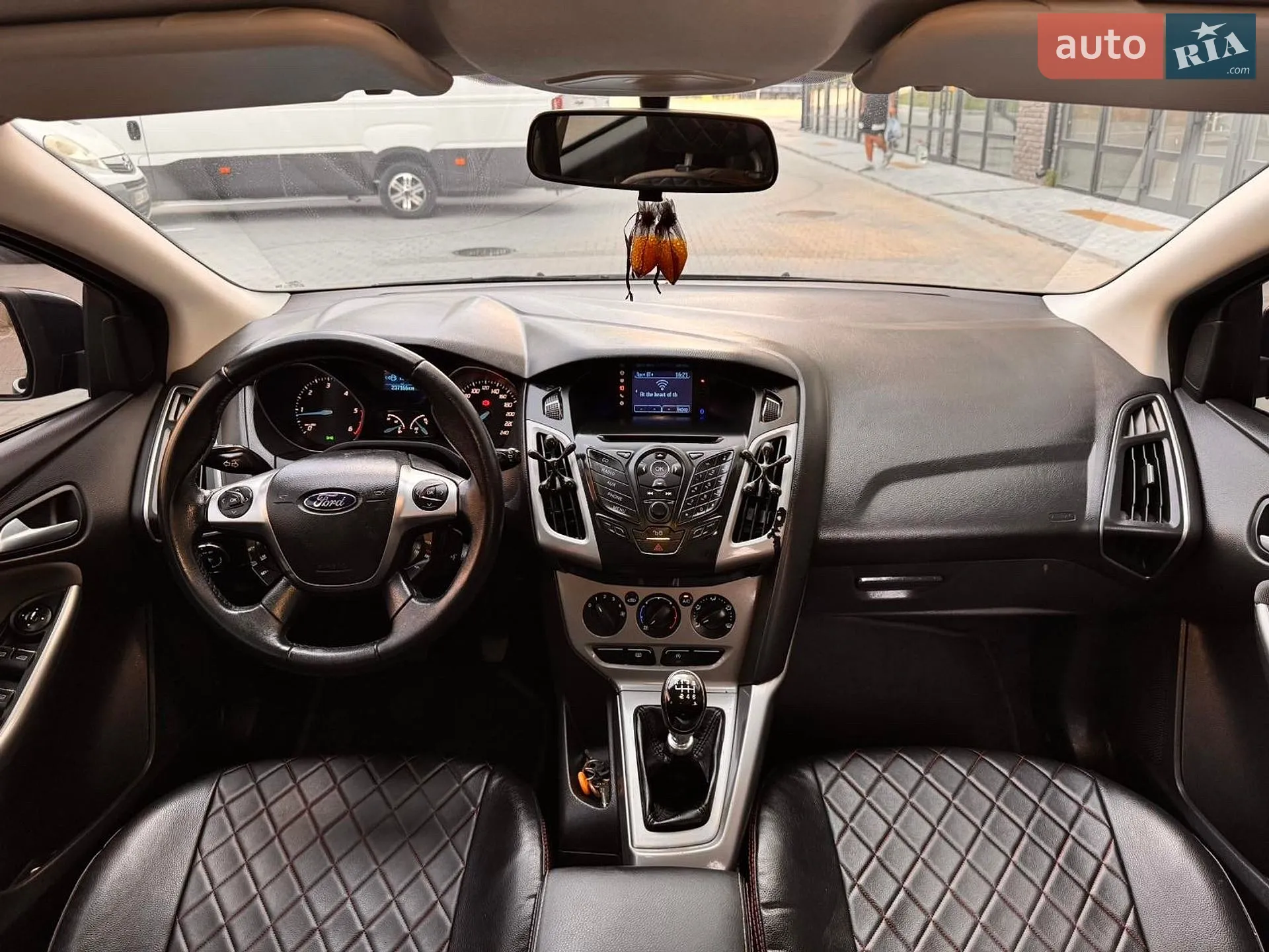 2011 Ford Focus - мініатюра 21