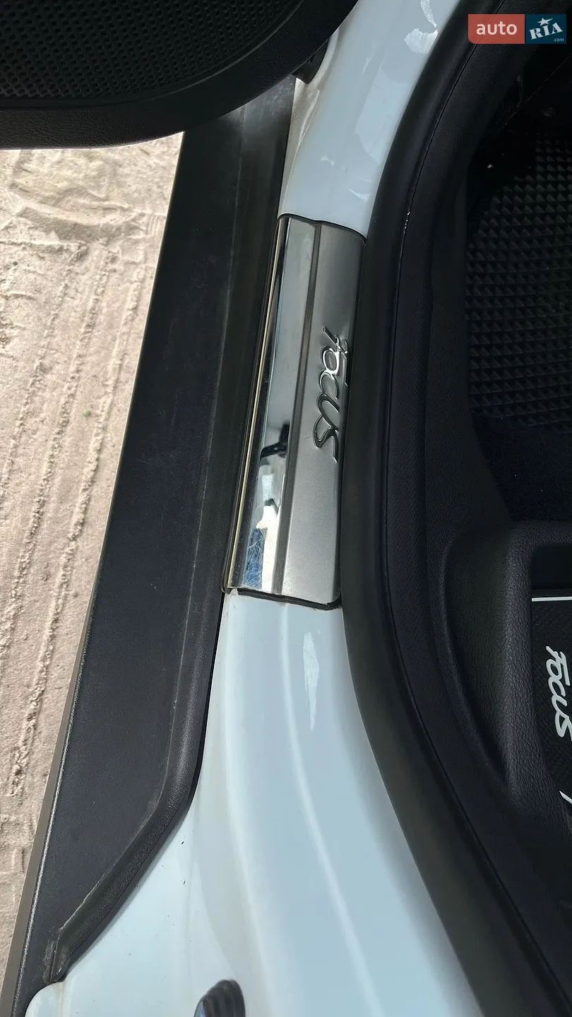 2017 Ford Focus - мініатюра 91