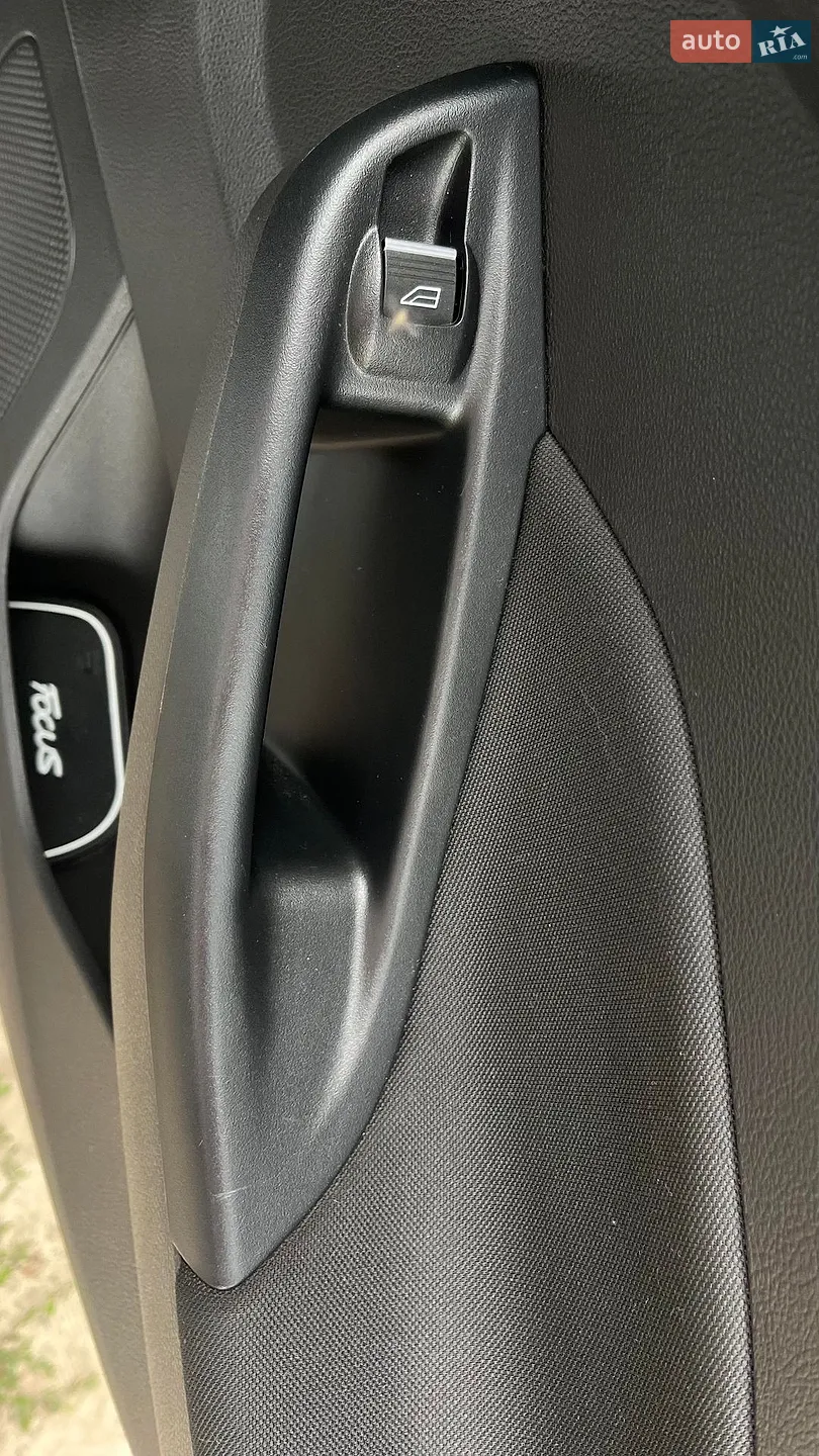 2017 Ford Focus - мініатюра 109