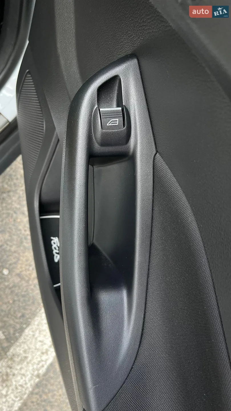 2017 Ford Focus - мініатюра 96