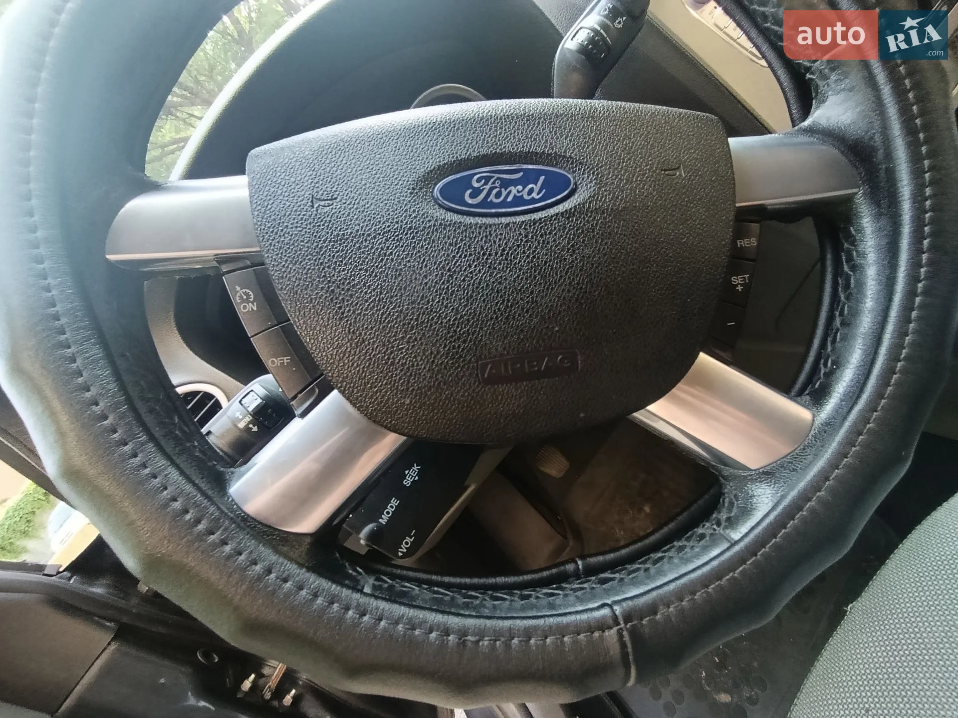 2010 Ford Focus - мініатюра 17