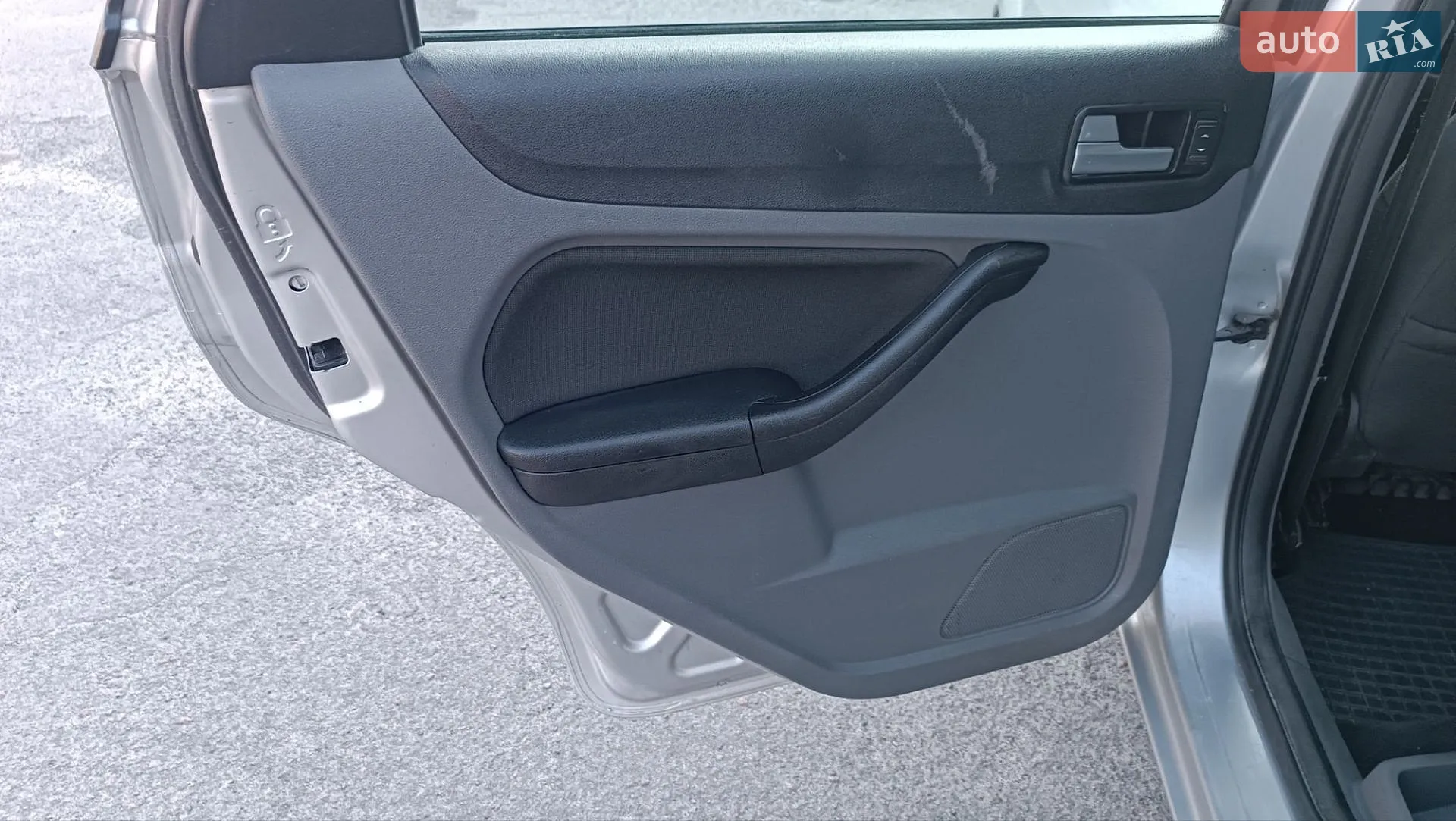 2010 Ford Focus - мініатюра 48