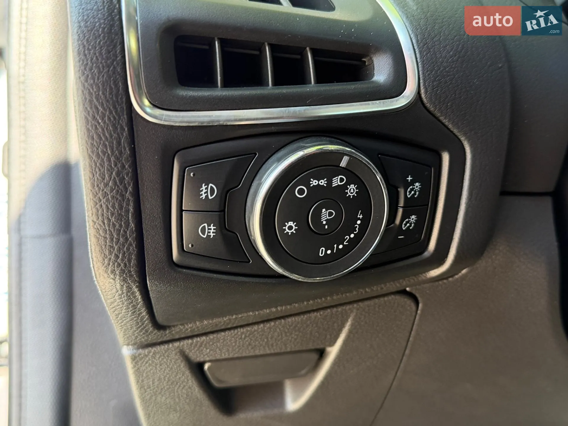 2013 Ford Focus - мініатюра 47
