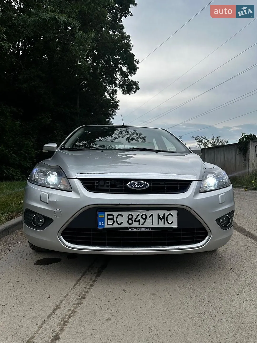 2010 Ford Focus - мініатюра 2