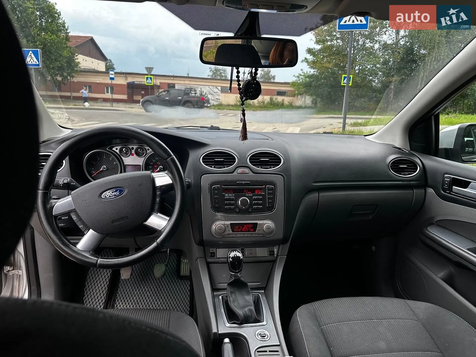 2010 Ford Focus - мініатюра 6