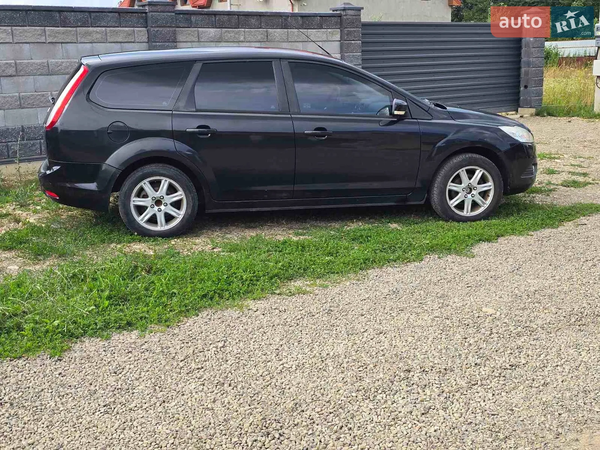 2010 Ford Focus - мініатюра 4