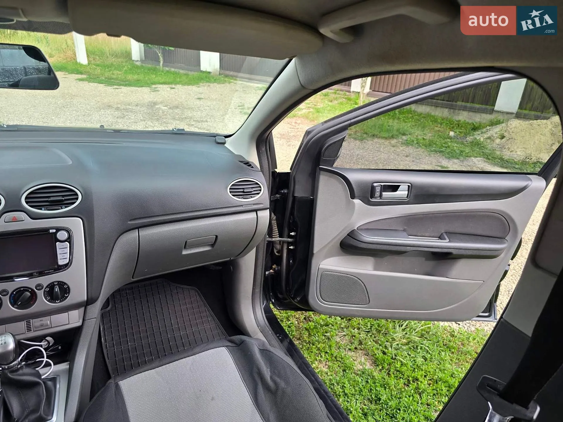 2010 Ford Focus - мініатюра 15