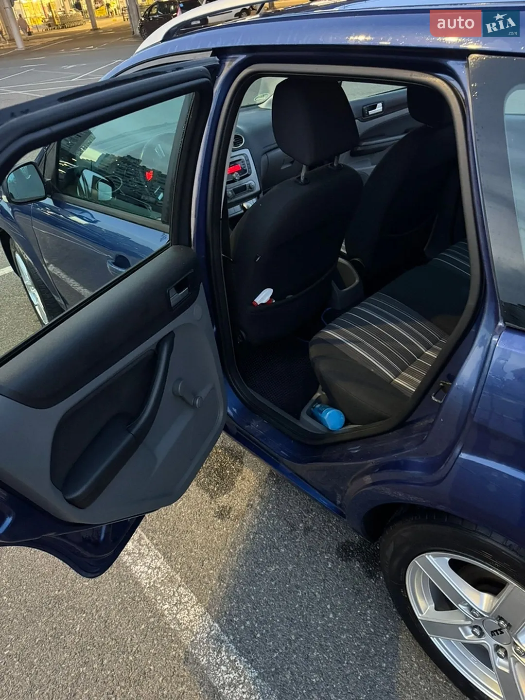 2010 Ford Focus - мініатюра 12