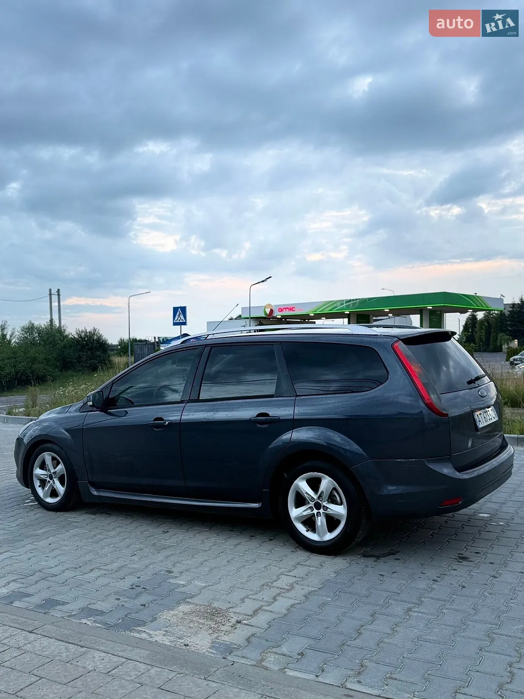 2010 Ford Focus - мініатюра 4