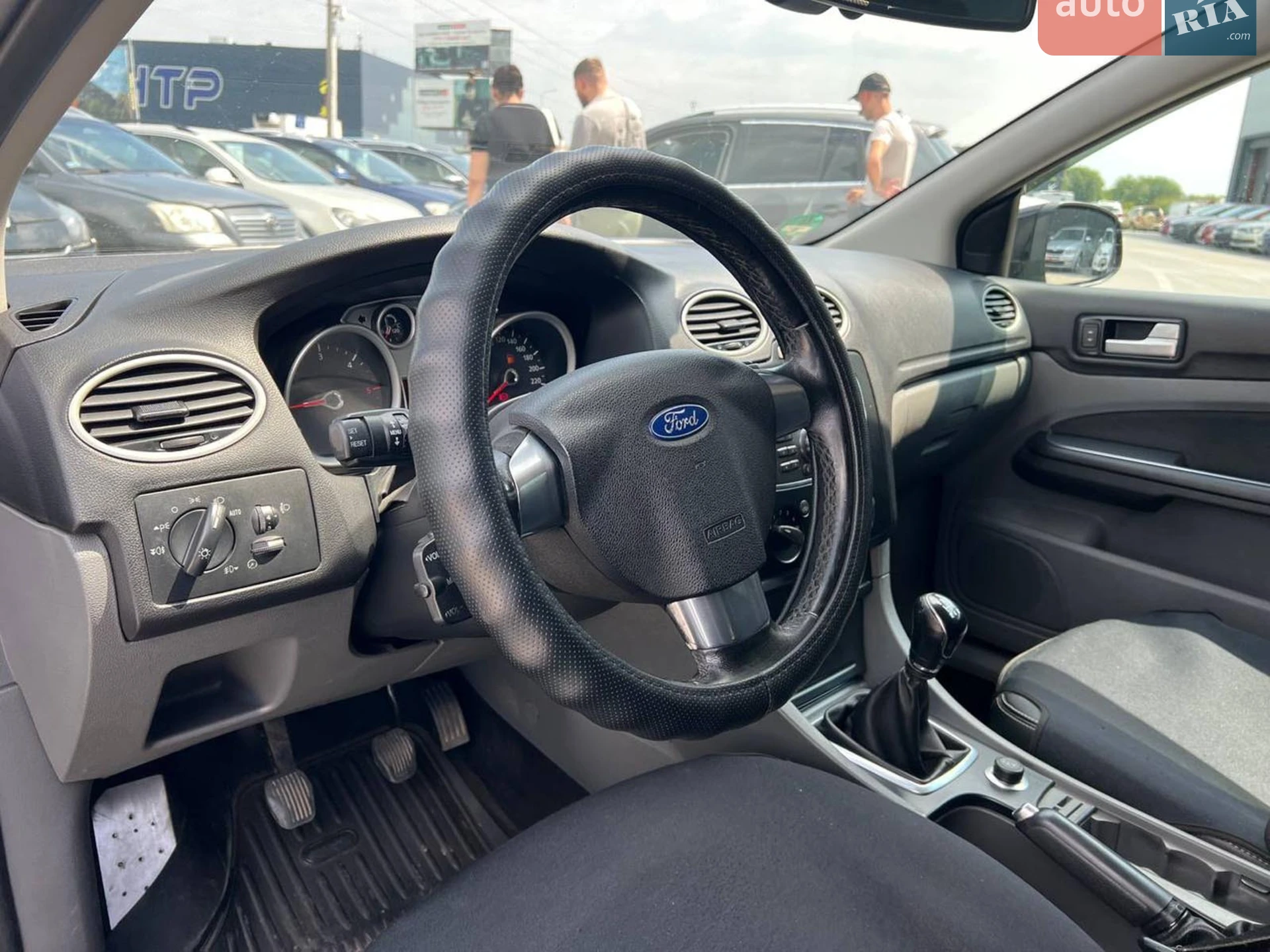 2010 Ford Focus - мініатюра 19
