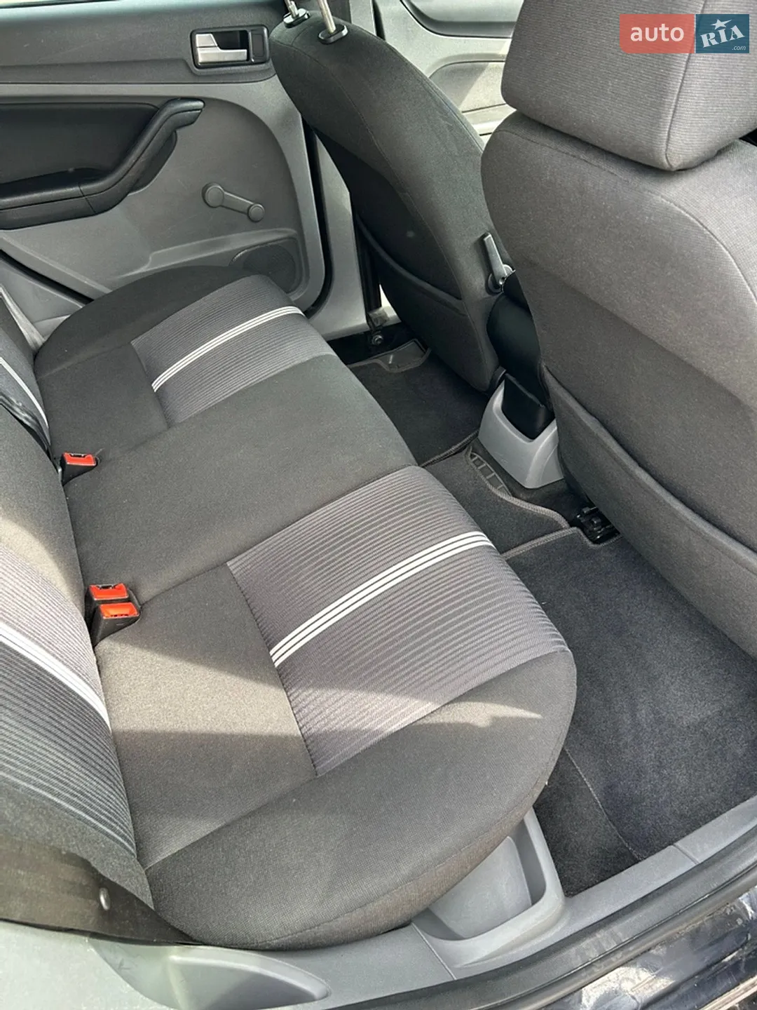 2010 Ford Focus - мініатюра 10