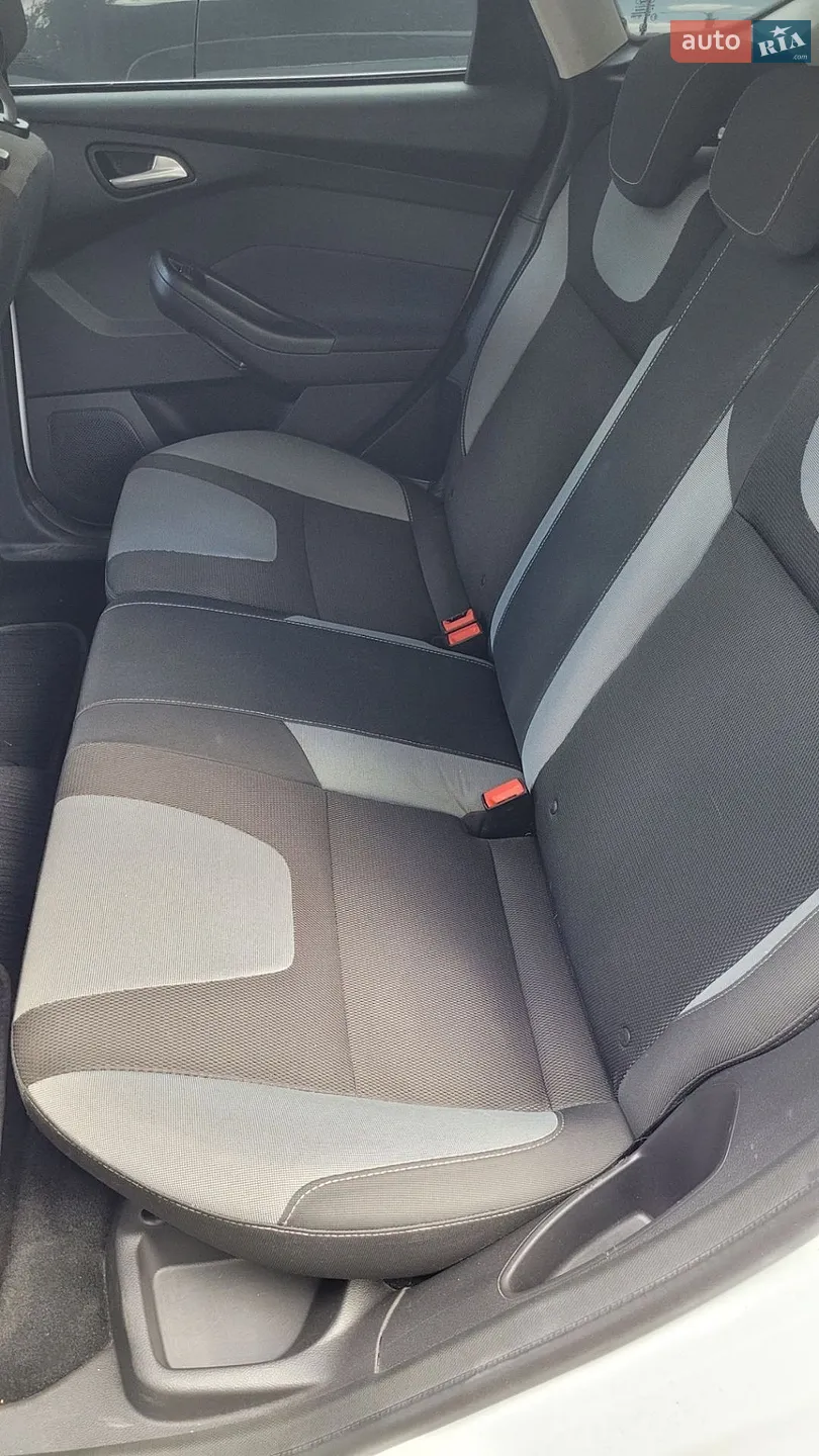 2011 Ford Focus - мініатюра 29