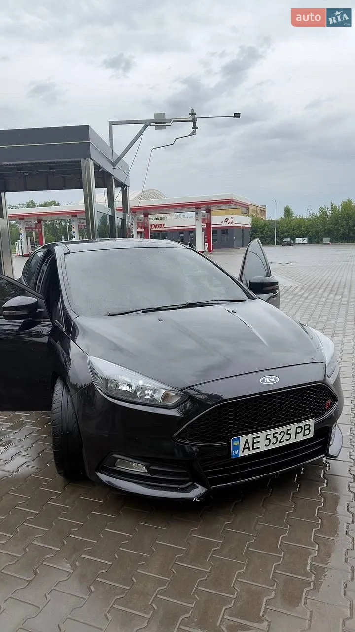 2017 Ford Focus - фото 1