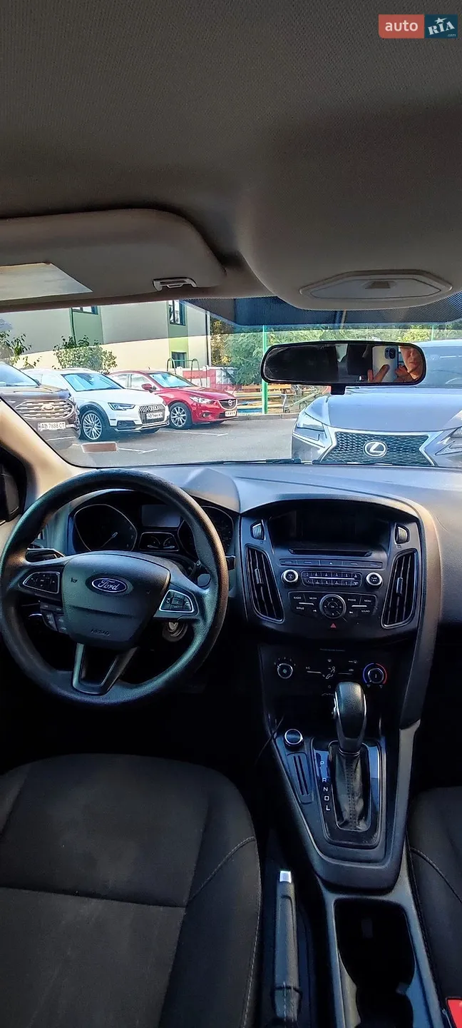 2017 Ford Focus - мініатюра 16