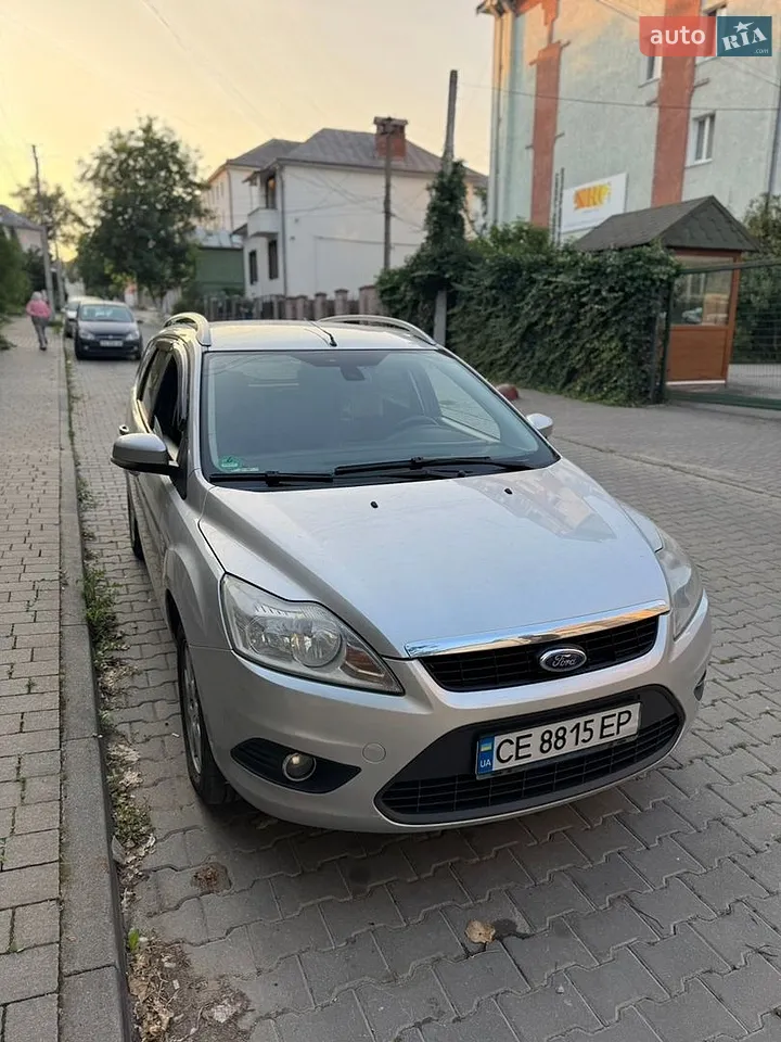 2010 Ford Focus - мініатюра 6