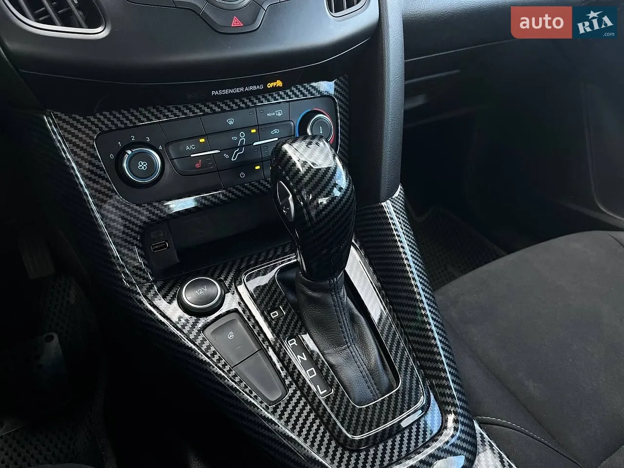 2015 Ford Focus - мініатюра 29