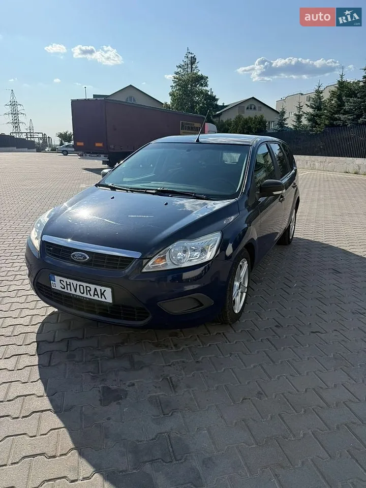2010 Ford Focus - мініатюра 9