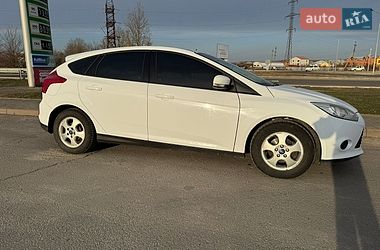 Хетчбек Ford Focus 2014 в Івано-Франківську