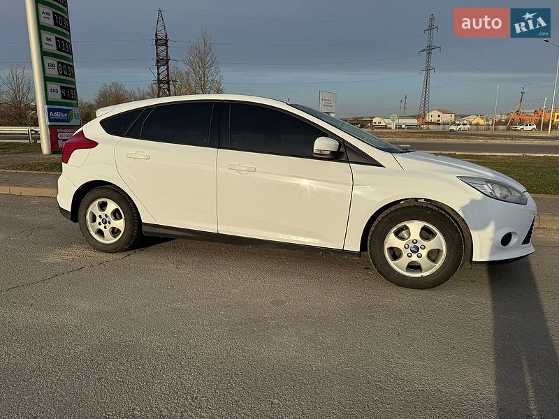 Хетчбек Ford Focus 2014 в Івано-Франківську