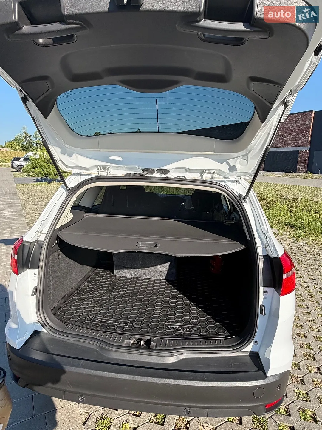 2016 Ford Focus - мініатюра 18