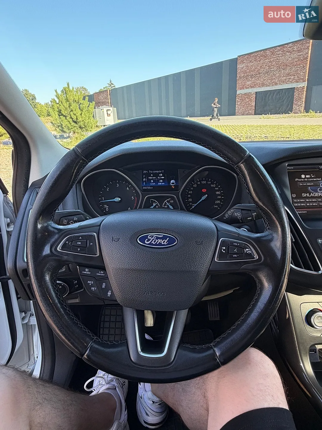 2016 Ford Focus - мініатюра 16