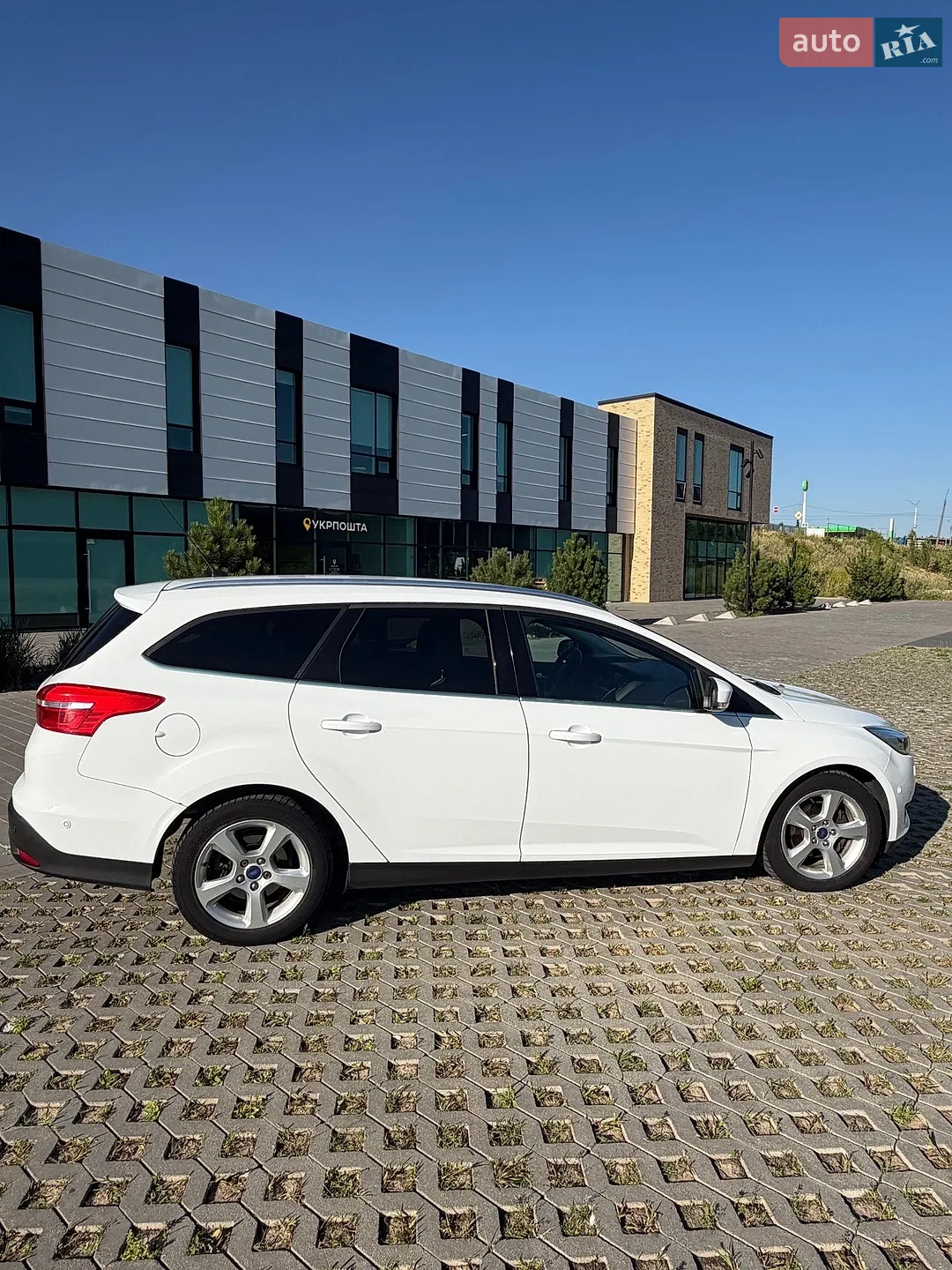 2016 Ford Focus - мініатюра 8