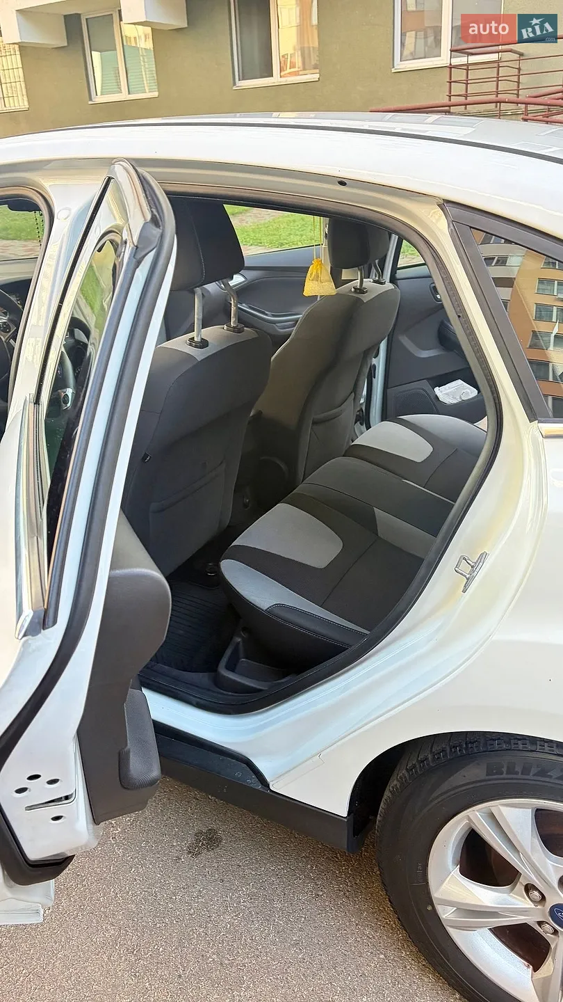 2013 Ford Focus - мініатюра 12