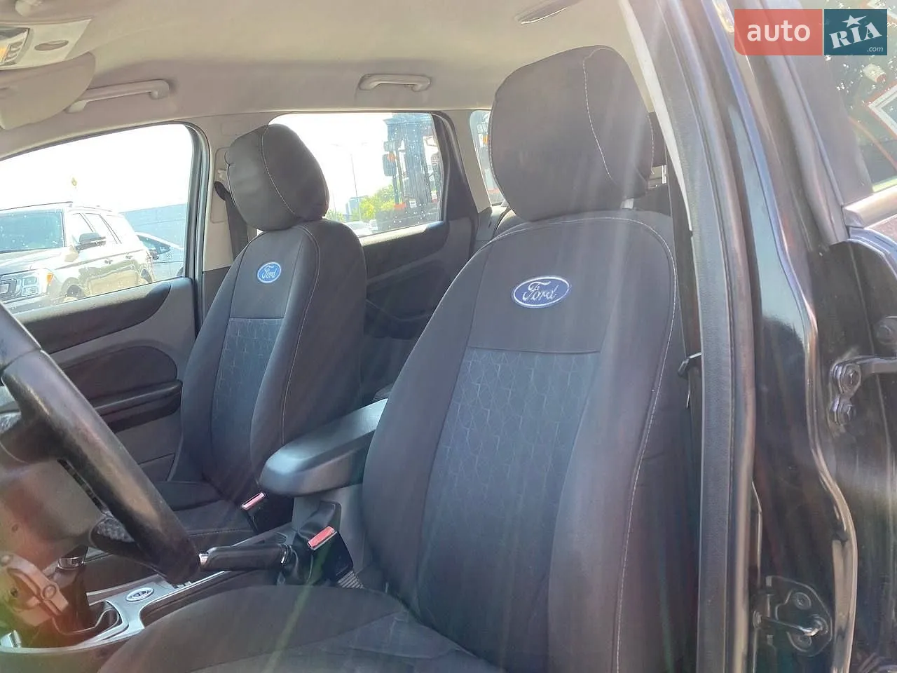 2010 Ford Focus - мініатюра 21