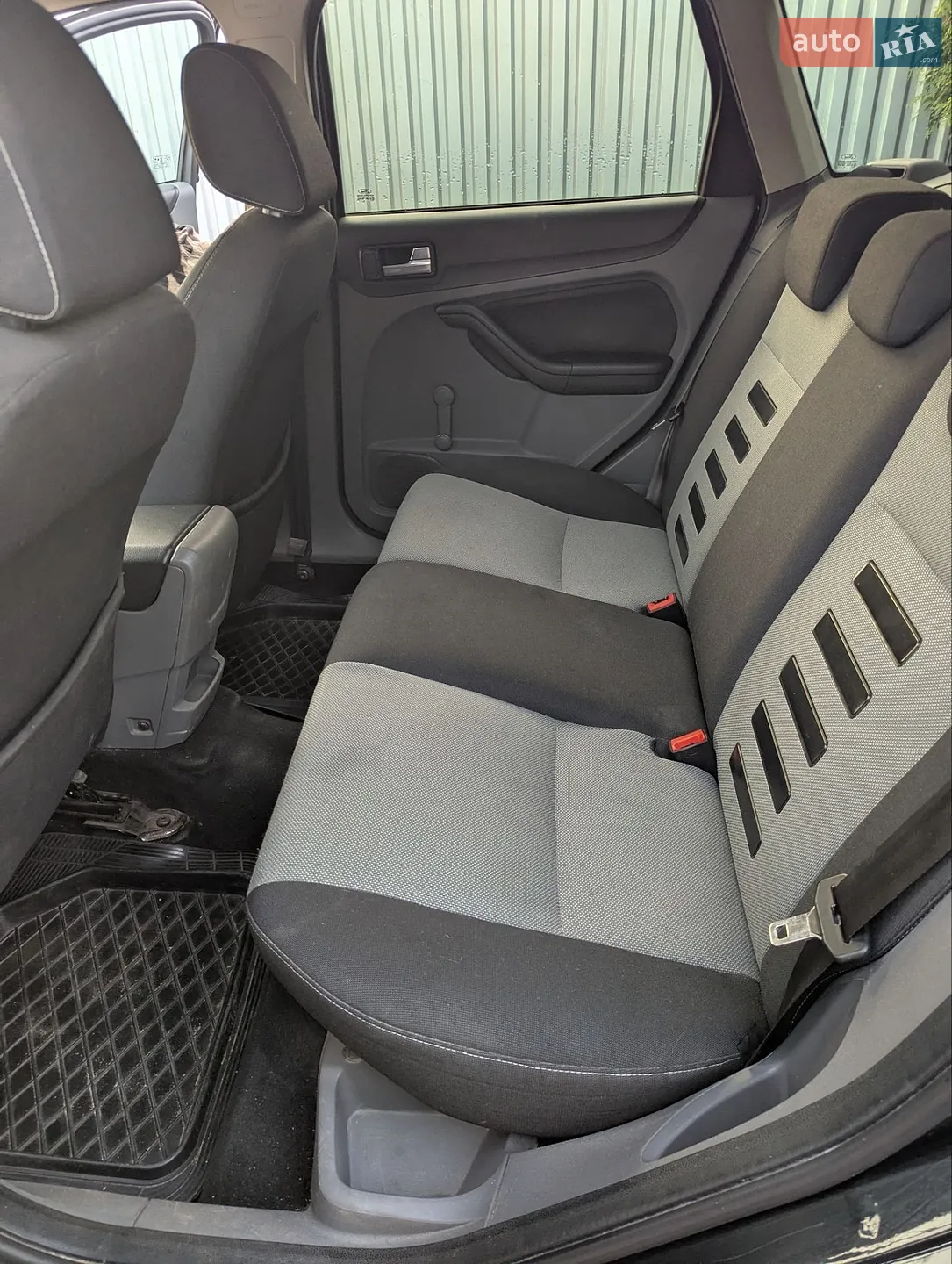 2010 Ford Focus - мініатюра 37