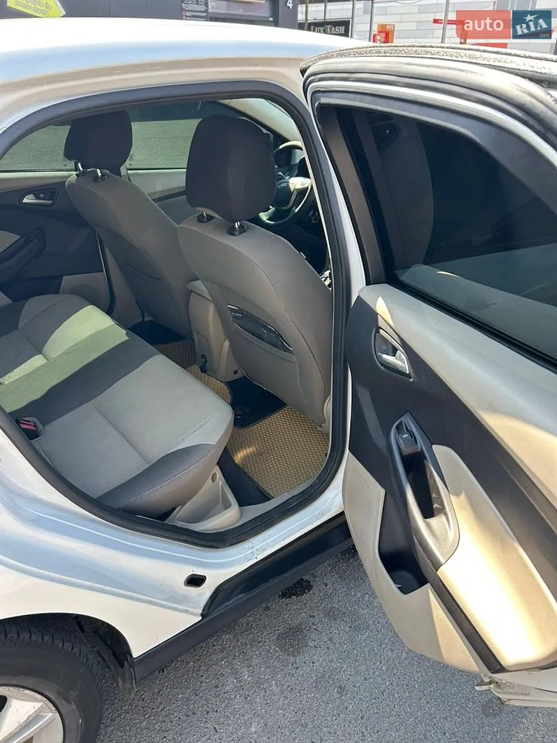 2014 Ford Focus - мініатюра 8