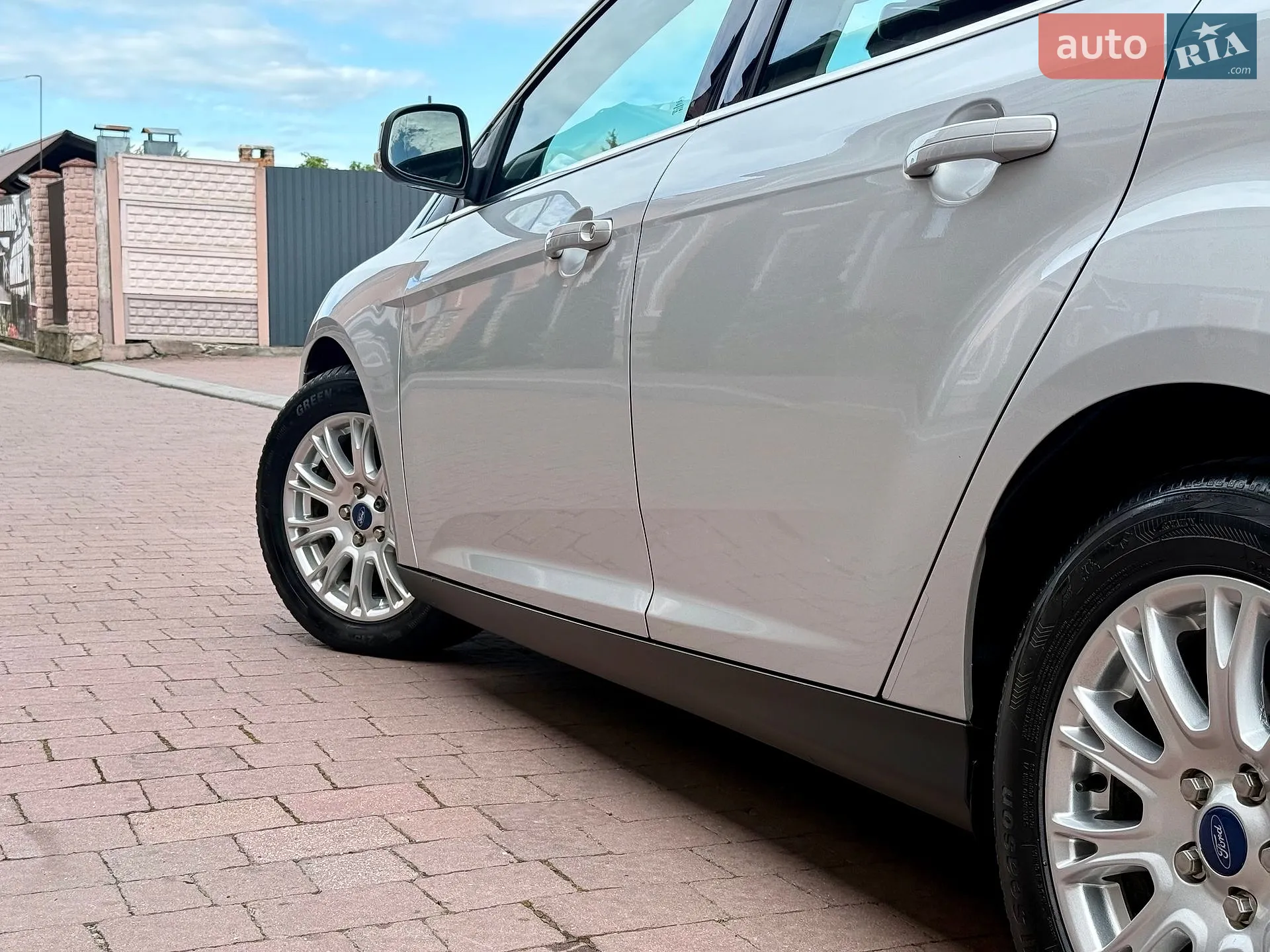 2011 Ford Focus - мініатюра 18
