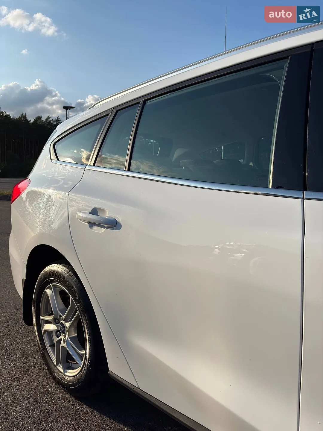 2019 Ford Focus - мініатюра 18